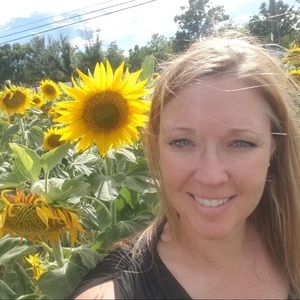 Meet your Posher, Cindy